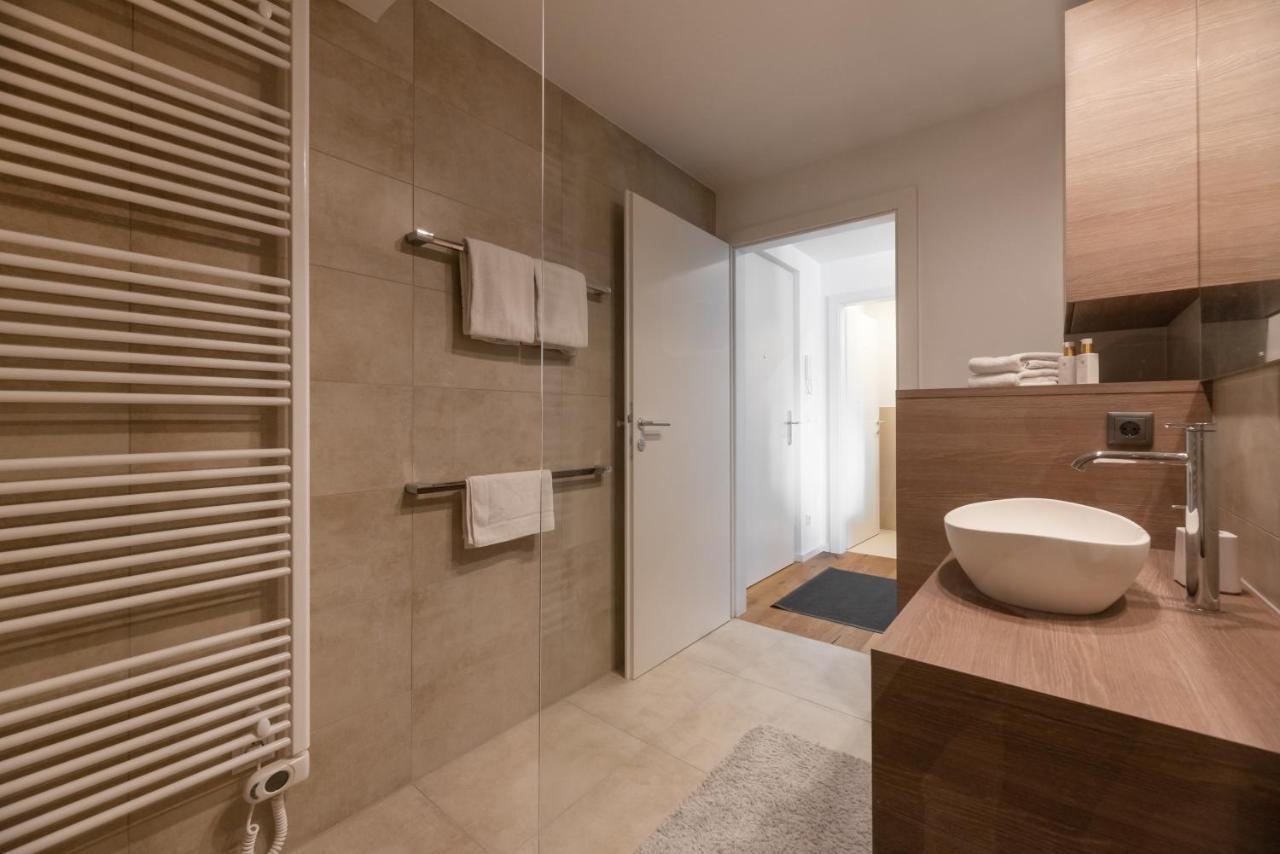 Stylisches Apartment In Zentraler Gruenruhelage Mit Garagenplatz Vienna Luaran gambar