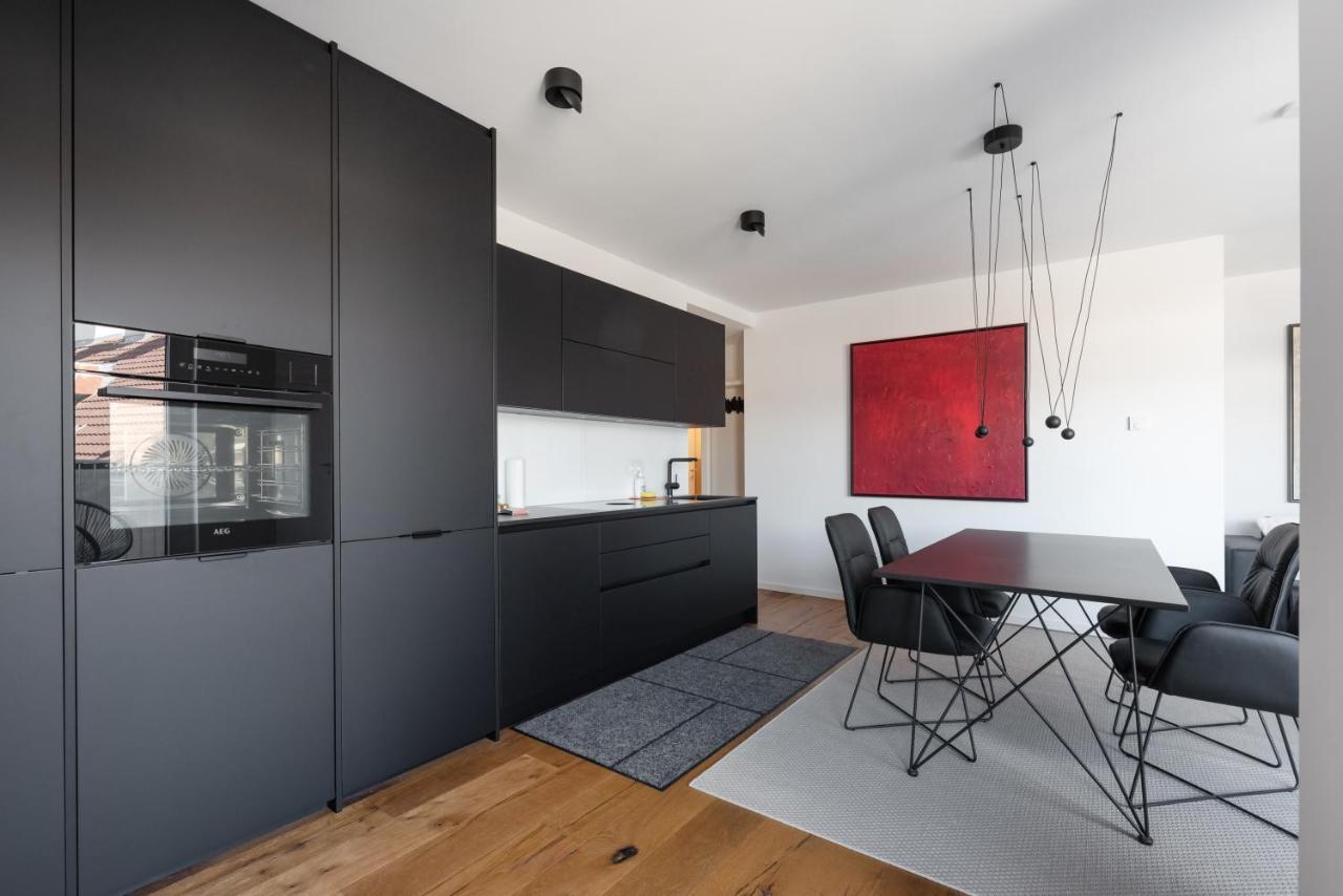 Stylisches Apartment In Zentraler Gruenruhelage Mit Garagenplatz Vienna Luaran gambar